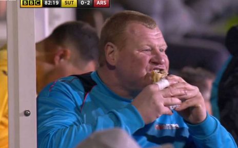 Sutton FC Wayne Shaw eating a pie